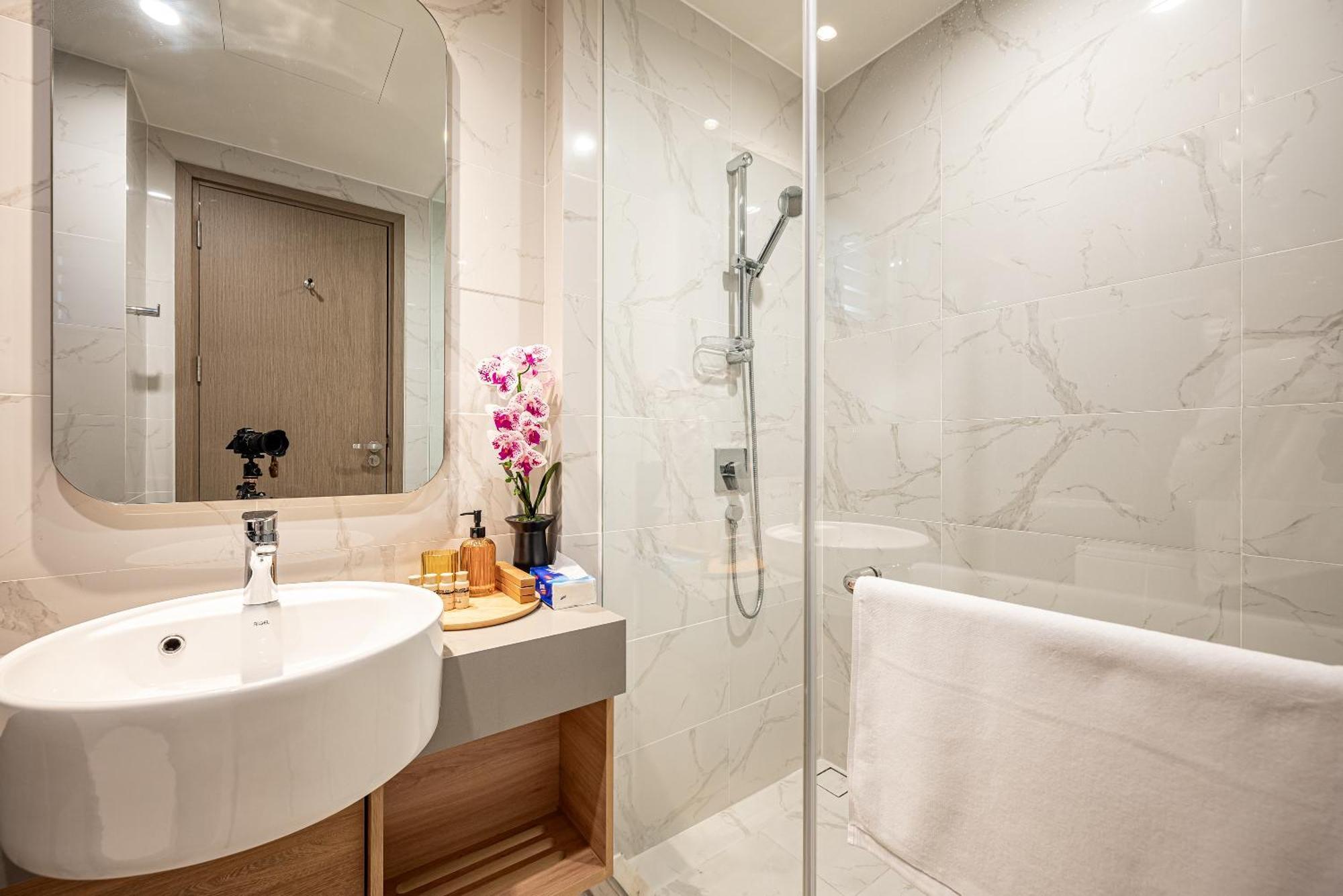 Zenity Luxury Apartment In District 1 Since 2024 Ho-Chi-Minh-Stadt Exterior foto